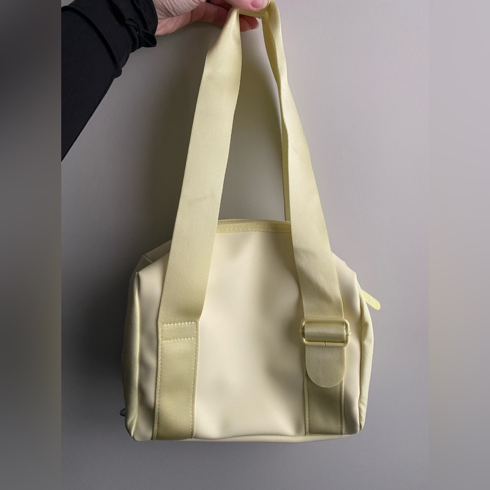 Gymshark Everyday Mini Bag - Picture 3 of 7